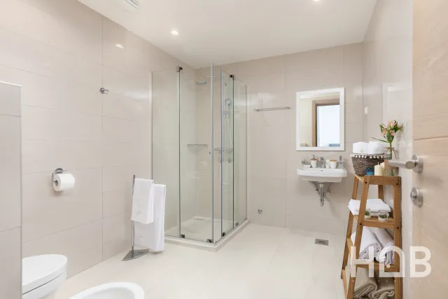 Na prodej, Vila, 159 m², Budva