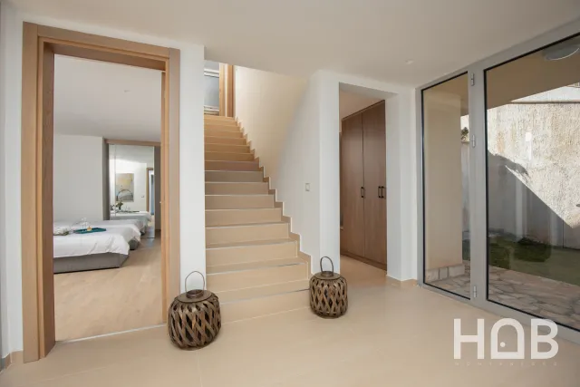 Na prodej, Vila, 159 m², Budva