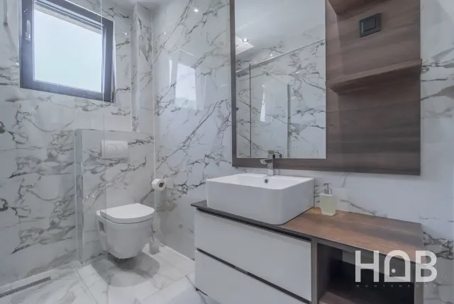 Na prodaju, Hotel, 1186 m², Bar