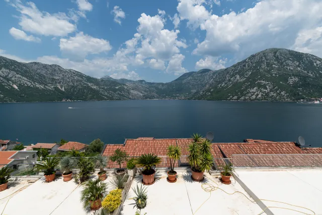 Satılır, Mənzil, 107 m², Kotor