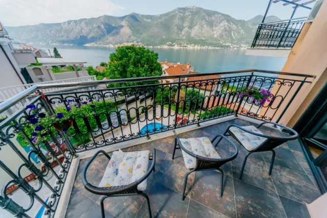Satılır, Mənzil, 85 m², Kotor