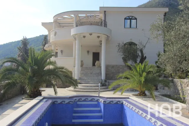 Zu verkaufen, Villa, 560 m², Budva