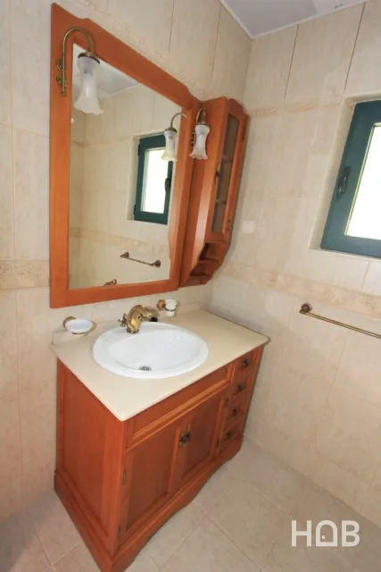 Zu verkaufen, Villa, 560 m², Budva