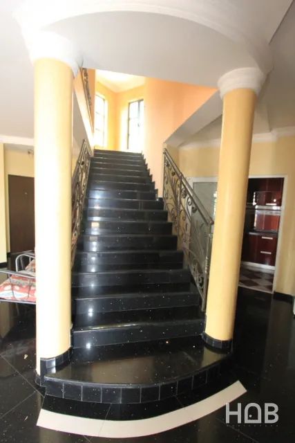 Zu verkaufen, Villa, 560 m², Budva