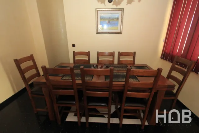 Zu verkaufen, Villa, 560 m², Budva