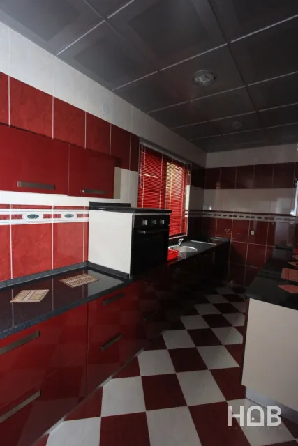 Zu verkaufen, Villa, 560 m², Budva
