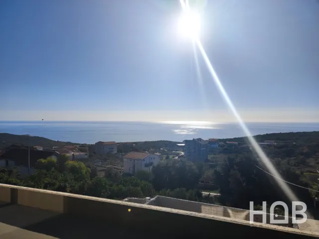 Na prodaju, Vila, 250 m², Kotor