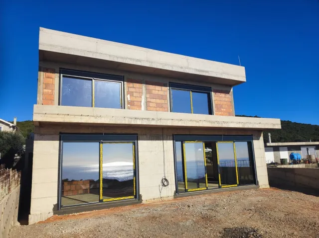 Zu verkaufen, Villa, 250 m², Kotor