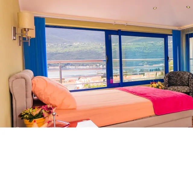 Zu verkaufen, Villa, 280 m², Herceg Novi