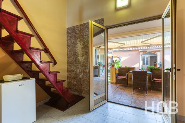 Zu verkaufen, Villa, 1500 m², Budva