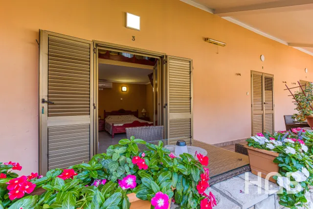Zu verkaufen, Villa, 1500 m², Budva