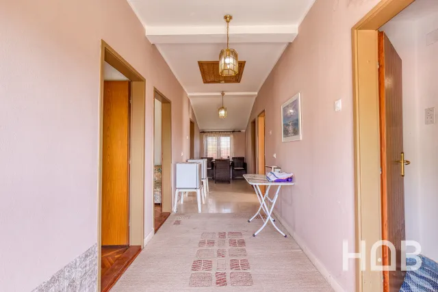 Zu verkaufen, Villa, 1500 m², Budva