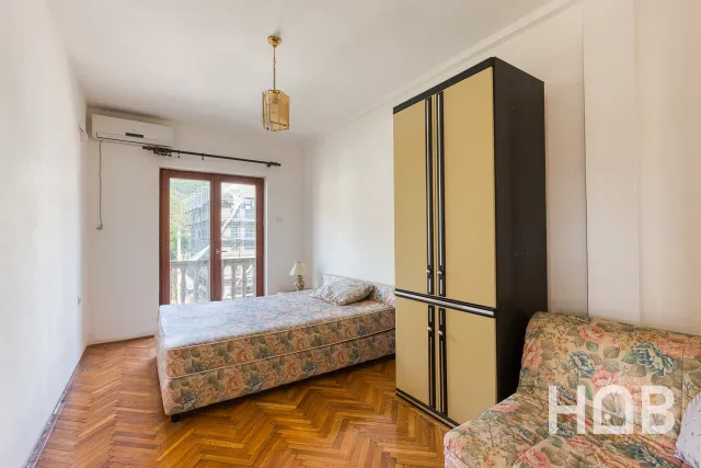 Zu verkaufen, Villa, 1500 m², Budva