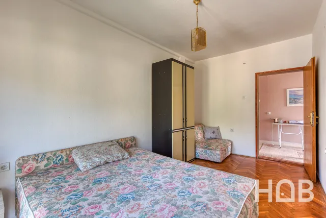 Zu verkaufen, Villa, 1500 m², Budva