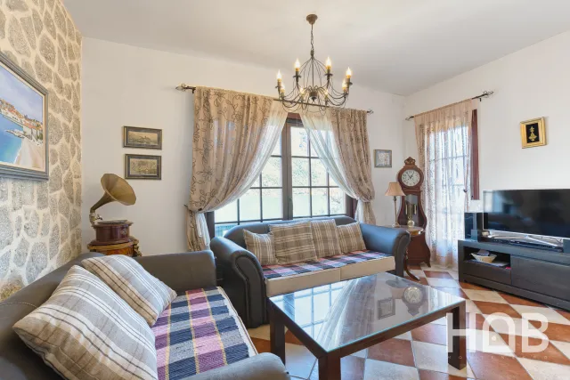 Zu verkaufen, Villa, Kotor