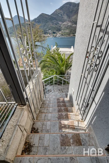 للبيع, منزل, 145 m², Tivat