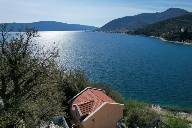 Na prodaju, Kuća, 170 m², Tivat
