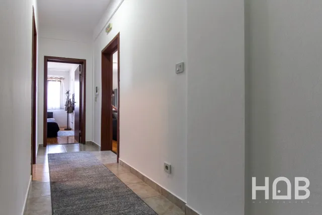 Na prodaju, Stan, 61 m², Ulcin