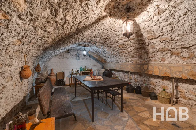 Satılır, Ev, 180 m², Bar