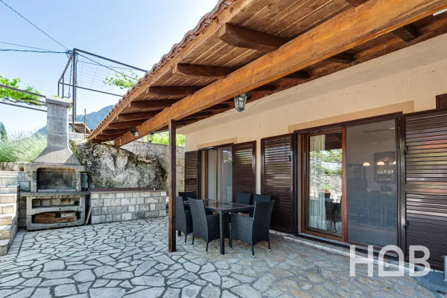 Satılır, Ev, 180 m², Bar