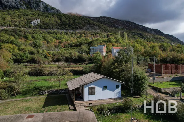 À vendre, Plot, 1000 m², Budva