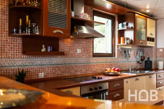 Satılık, Daire, 156 m², Budva