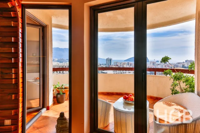 Satılık, Daire, 156 m², Budva