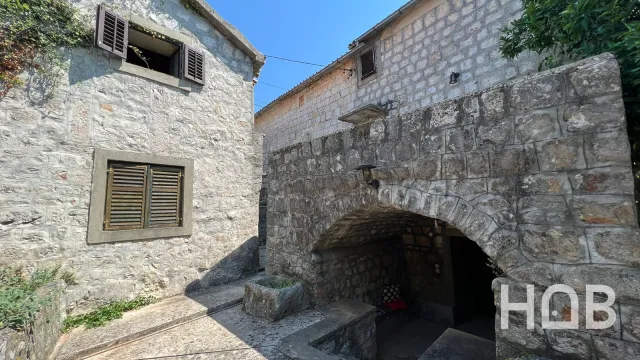 Na prodaju, Kuća, 200 m², Herceg Novi