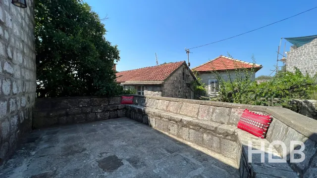 Na prodaju, Kuća, 200 m², Herceg Novi