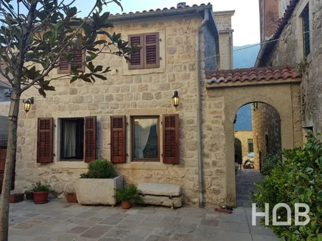 Satılır, Ev, 355 m², Kotor
