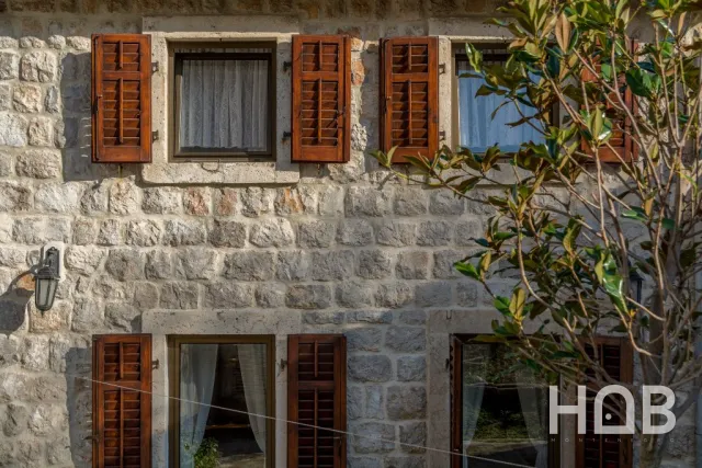Satılır, Ev, 355 m², Kotor