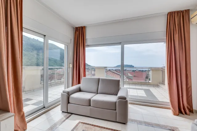 Satılık, Daire, 89 m², Budva
