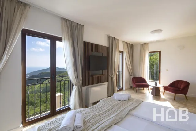 Zu verkaufen, Villa, 277 m², Budva