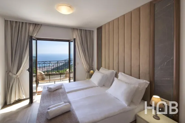Zu verkaufen, Villa, 277 m², Budva