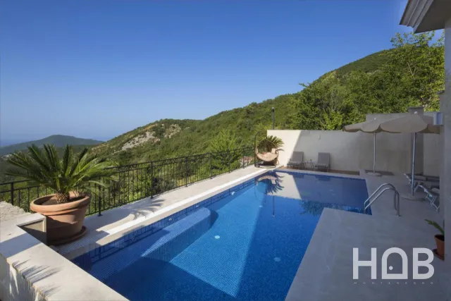 Zu verkaufen, Villa, 277 m², Budva