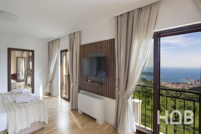 Zu verkaufen, Villa, 277 m², Budva