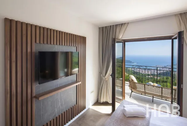 Zu verkaufen, Villa, 277 m², Budva