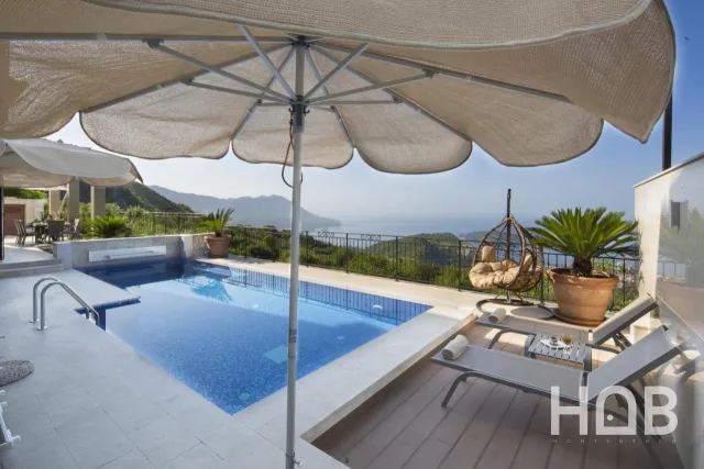 Zu verkaufen, Villa, 277 m², Budva