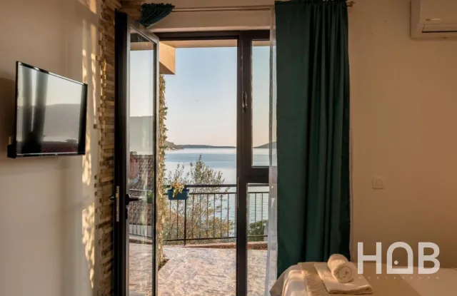En venta, Hotel, 1000 m², Herceg Novi