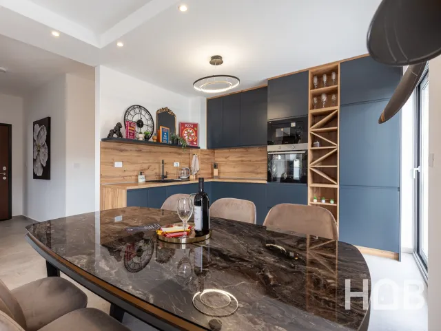 Satılık, Daire, 155 m², Budva