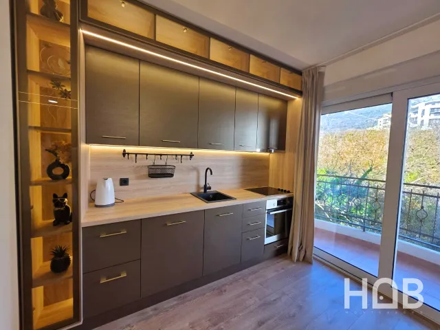 Satılık, Daire, 106 m², Budva
