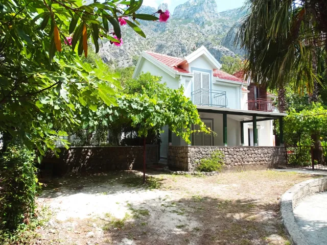 Satılır, Ev, 72 m², Kotor
