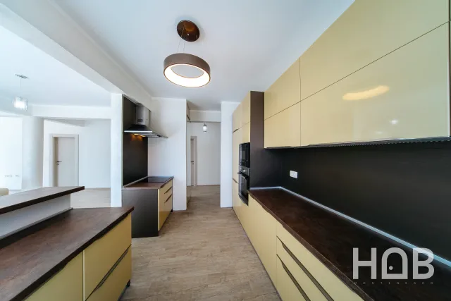 Satılık, Daire, 233 m², Budva