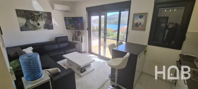 En venta, Apartamento, 83 m², Herceg Novi