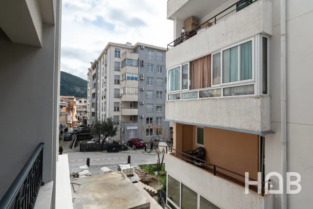 出售, 公寓, 42 m², Budva