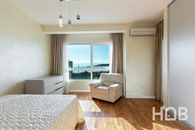 Na prodaju, Stan, 115 m², Budva