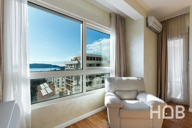 Na prodaju, Stan, 115 m², Budva
