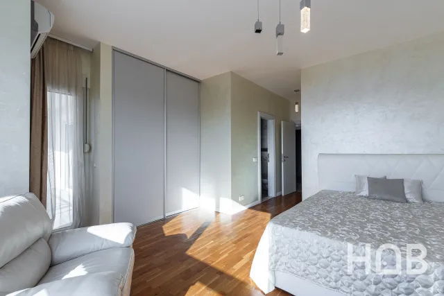 Na prodaju, Stan, 115 m², Budva