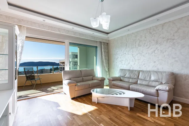 Na prodaju, Stan, 115 m², Budva