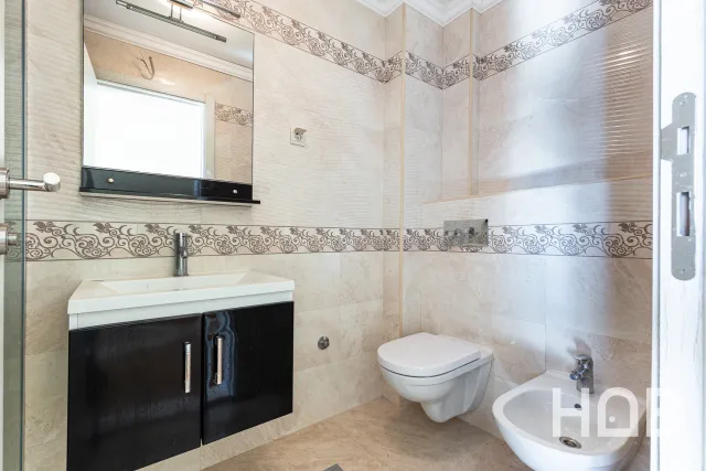 Na prodaju, Stan, 115 m², Budva